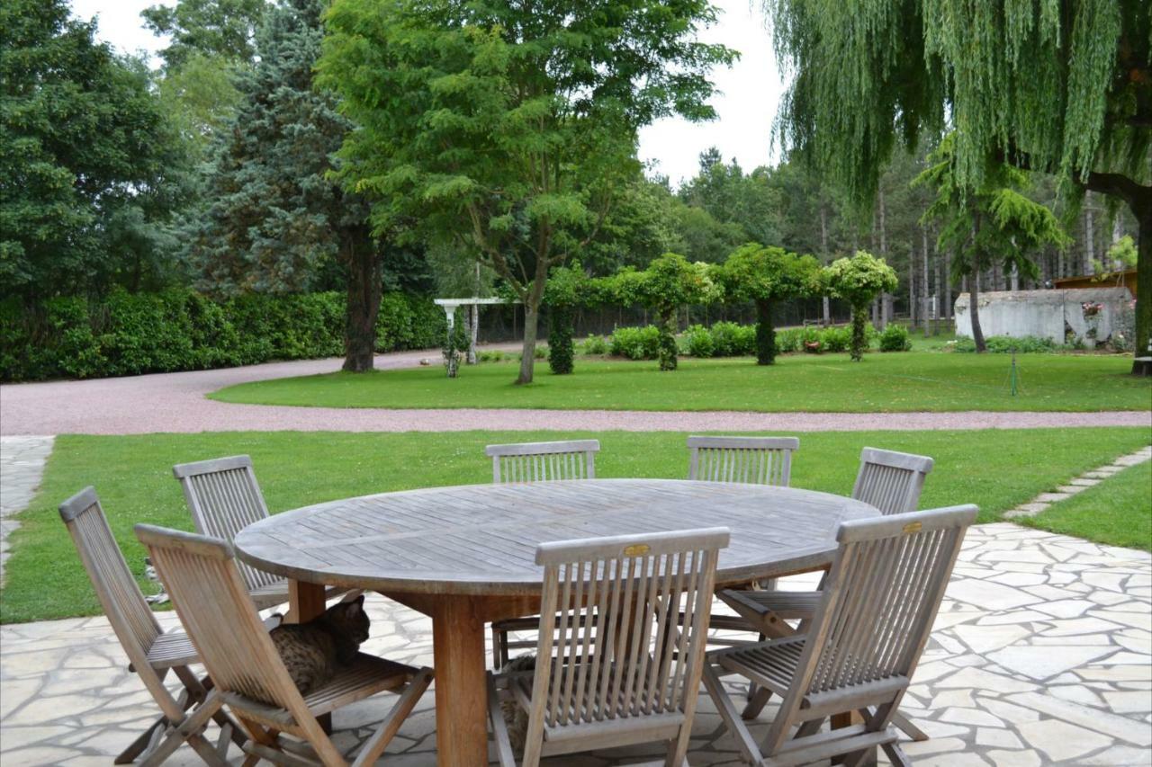 Bed and Breakfast Le Domaine Des Bois Mauze-Thouarsais Экстерьер фото